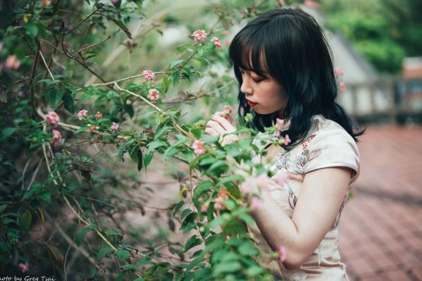    娃娃 - 绝美古典旗袍写真，优雅东方韵味与现代时尚风格碰撞 [108P]第48张图片