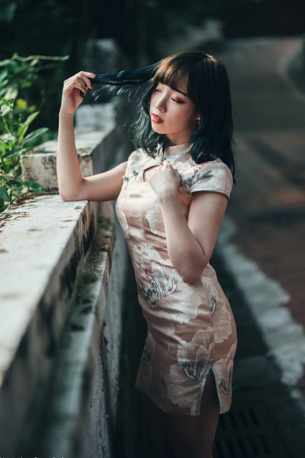    娃娃 - 绝美古典旗袍写真，优雅东方韵味与现代时尚风格碰撞 [108P]第53张图片