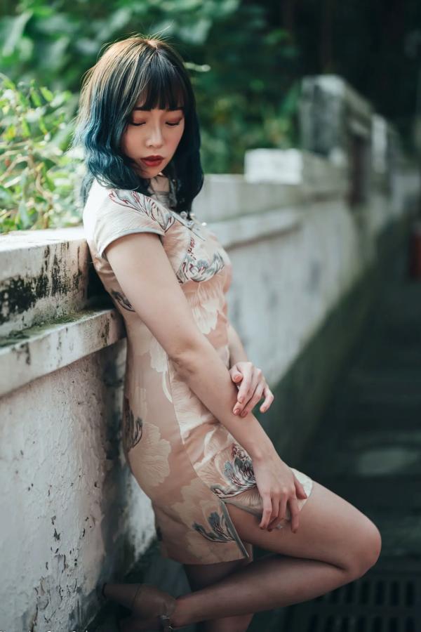    娃娃 - 绝美古典旗袍写真，优雅东方韵味与现代时尚风格碰撞 [108P]第54张图片