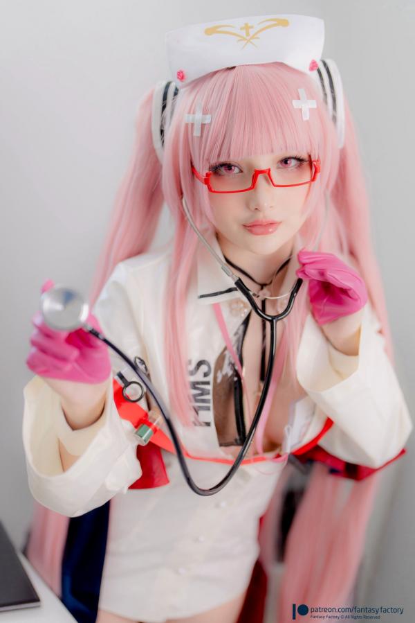    Fantasy-Factory-小丁Ding《碧蓝航线》英仙座护士COS，二次元制服诱惑，高颜值办公室写真（2022.03）第9张图片