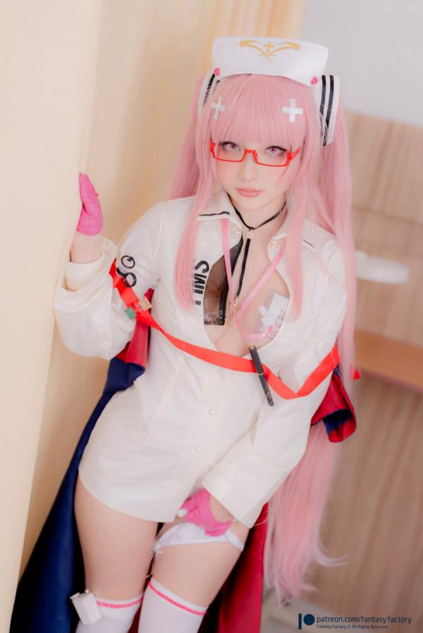    Fantasy-Factory-小丁Ding《碧蓝航线》英仙座护士COS，二次元制服诱惑，高颜值办公室写真（2022.03）第14张图片