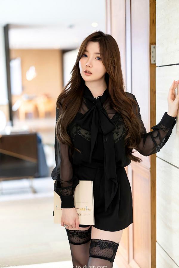    MyGirl美媛馆-649-糯美子-澳门酒店旅拍，黑色透视装搭配蕾丝内衣与黑丝，尽显成熟冷艳高级感私房大片第3张图片