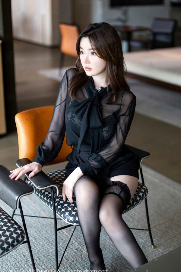   MyGirl美媛馆-649-糯美子-澳门酒店旅拍，黑色透视装搭配蕾丝内衣与黑丝，尽显成熟冷艳高级感私房大片第8张图片