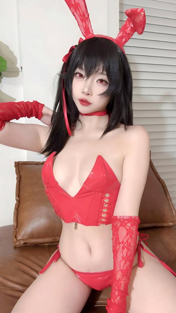    二佐Nisa - 碧蓝航线大凤兔女郎性感角色扮演写真，火辣红衣诱惑室内私房摄影[108P]第79张图片