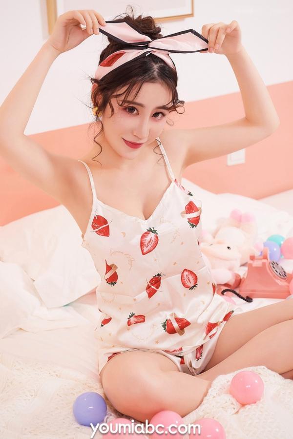    尤蜜YouMi-2019.08.24-绯月樱.Cherry《糖果色性感》：粉嫩少女私房大尺度写真，清纯面容与火辣身材的极致诱惑第3张图片