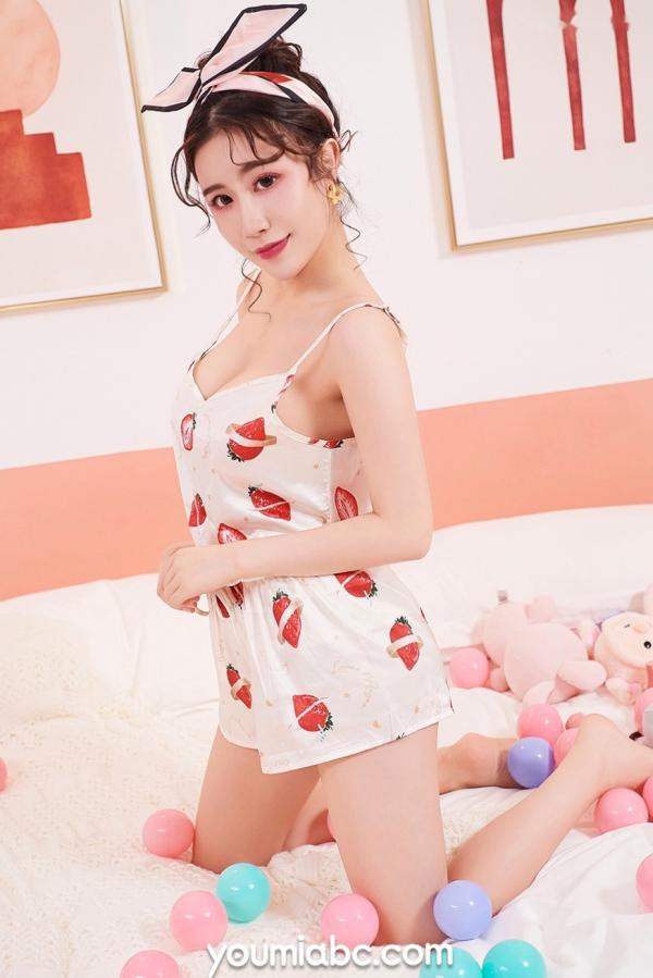    尤蜜YouMi-2019.08.24-绯月樱.Cherry《糖果色性感》：粉嫩少女私房大尺度写真，清纯面容与火辣身材的极致诱惑第5张图片