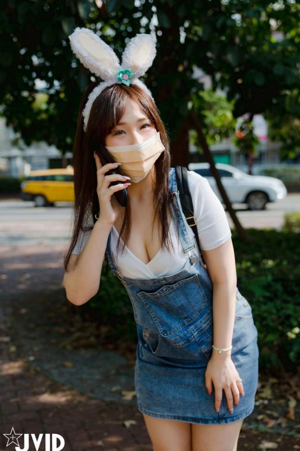    JVID-婕咪-趁我们吵架强占男友-兔女郎cos角色扮演-大尺度私房照特写-性感诱惑第2张图片