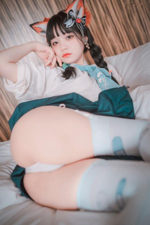    韩国美女Jenny정제니：灵动小狐狸COS系列，改良汉服与性感内衣的极致诱惑，私房大尺度无圣光福利写真第24张图片