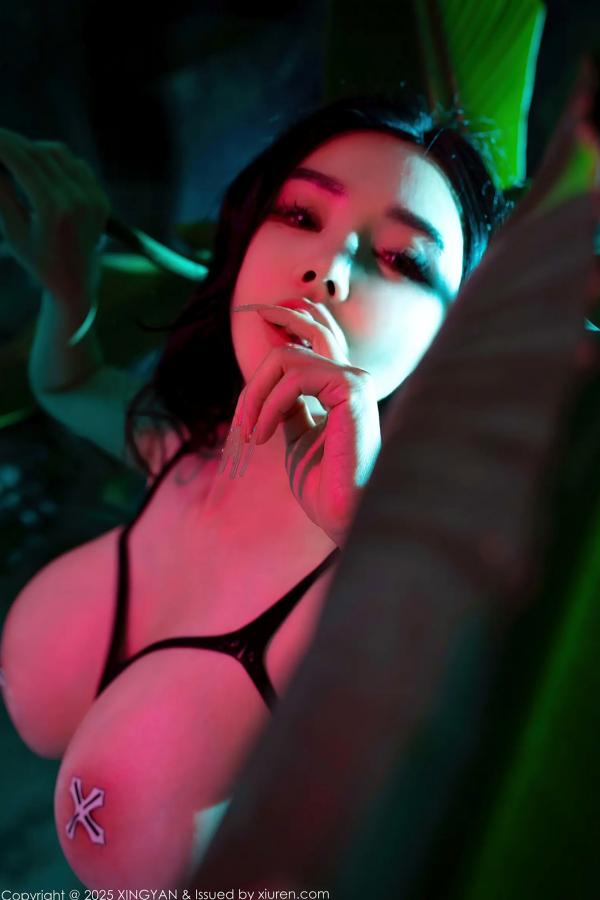    [XINGYAN]星颜社 2025.06.20 Vol.359 潘思沁：霓虹下的性感透视内衣私房艺术写真 [78P]第41张图片