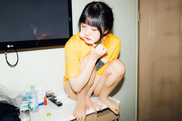    韩国美女Jenny定格居家私房与运动街拍，甜美可爱又不失灵动性感，展现迷人青春活力第29张图片
