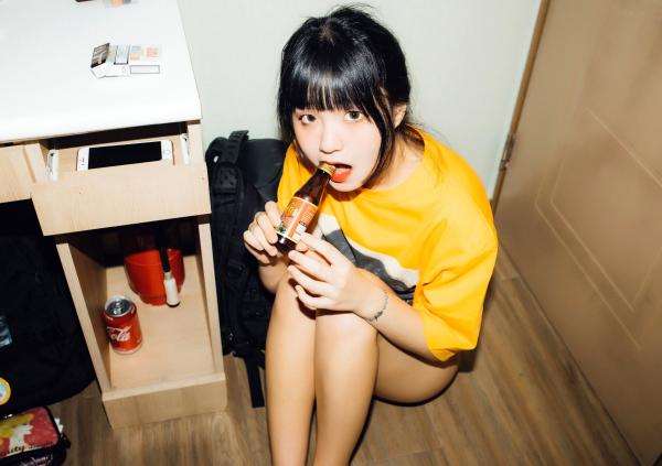   韩国美女Jenny定格居家私房与运动街拍，甜美可爱又不失灵动性感，展现迷人青春活力第33张图片