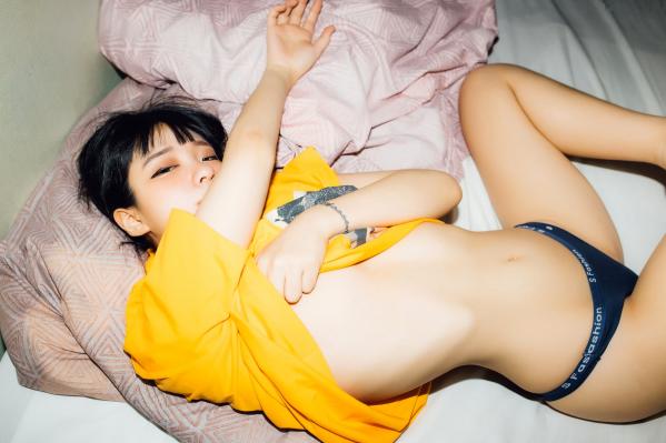    韩国美女Jenny定格居家私房与运动街拍，甜美可爱又不失灵动性感，展现迷人青春活力第58张图片