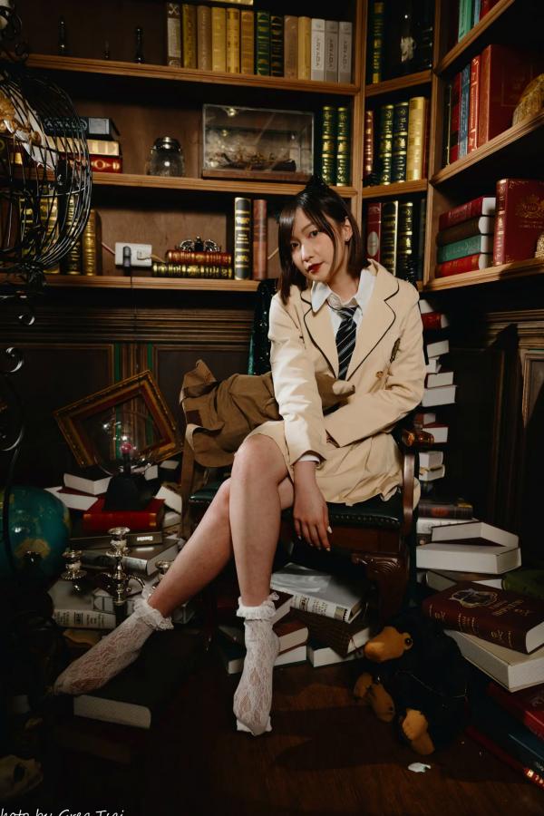    柯姿 - 哈利波特魔法学院风学生服，猫耳俏皮制服诱惑，唯美书房写真 [93P]第17张图片