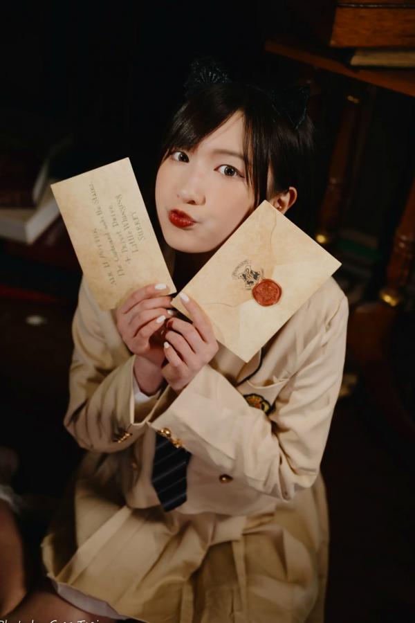    柯姿 - 哈利波特魔法学院风学生服，猫耳俏皮制服诱惑，唯美书房写真 [93P]第62张图片
