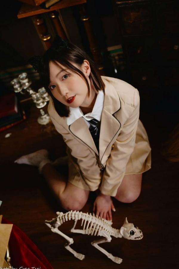    柯姿 - 哈利波特魔法学院风学生服，猫耳俏皮制服诱惑，唯美书房写真 [93P]第69张图片