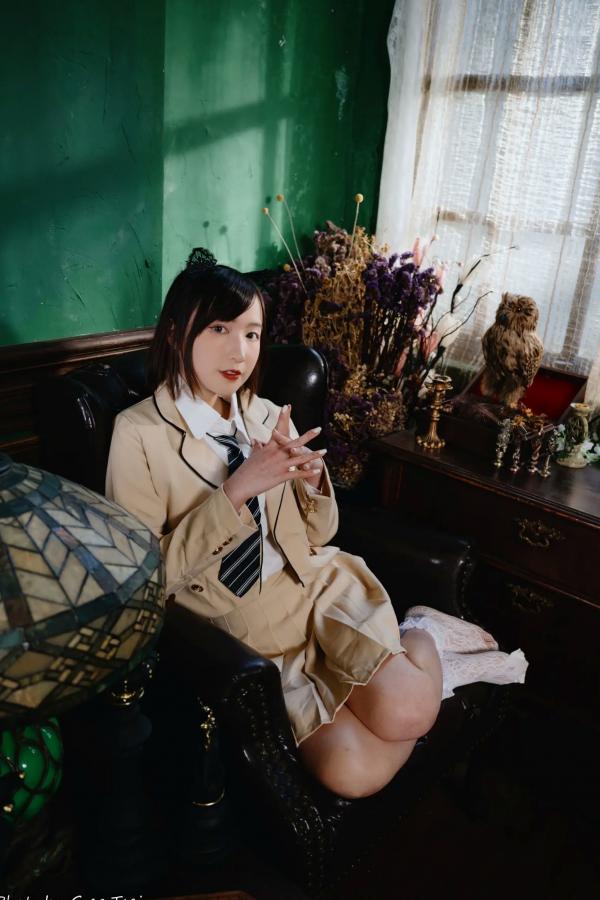    柯姿 - 哈利波特魔法学院风学生服，猫耳俏皮制服诱惑，唯美书房写真 [93P]第74张图片