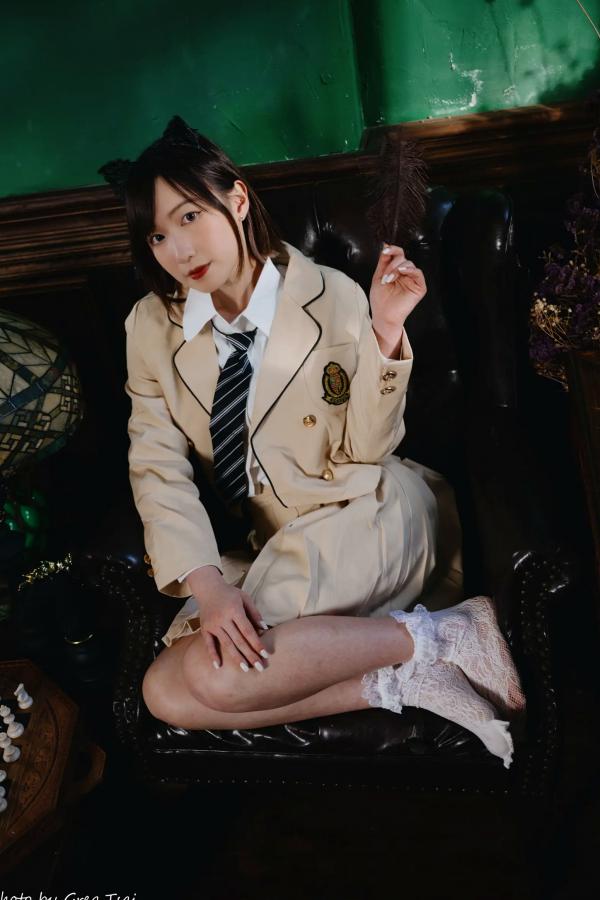    柯姿 - 哈利波特魔法学院风学生服，猫耳俏皮制服诱惑，唯美书房写真 [93P]第85张图片