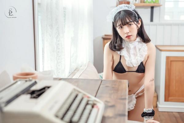    Sonson(??) Saint Photo Life Vol.02 清纯女仆装私房诱惑 居家角色扮演可爱少女写真集 [57P]第26张图片