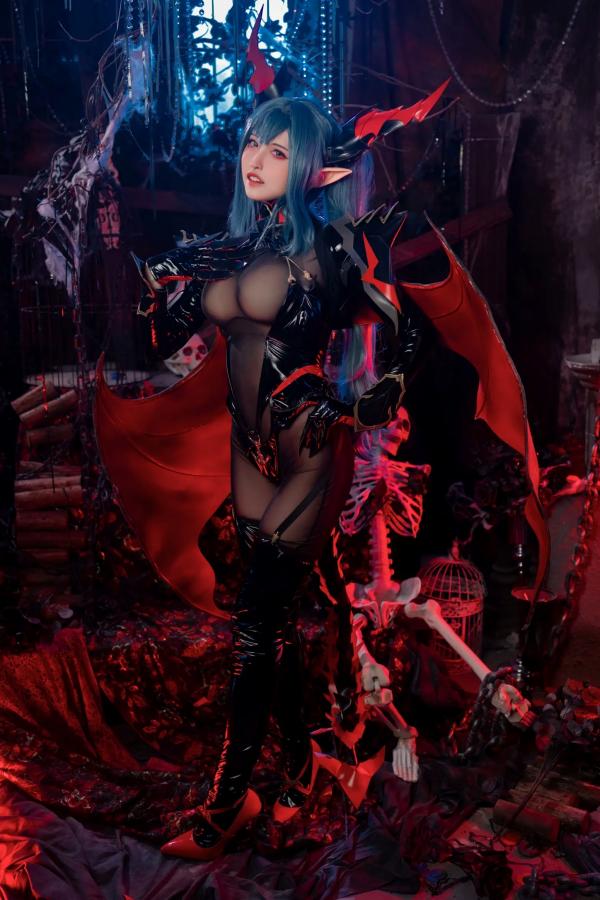    山崎雷纳 - 雷根斯堡：暗黑魔女Cosplay，魅魔漆皮造型极致诱惑与神秘美艳第19张图片