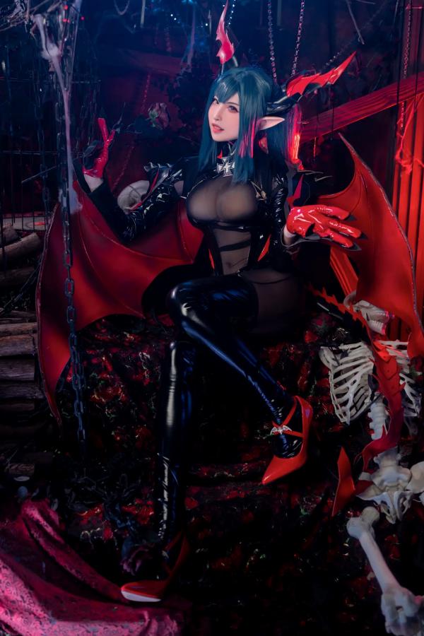    山崎雷纳 - 雷根斯堡：暗黑魔女Cosplay，魅魔漆皮造型极致诱惑与神秘美艳第26张图片