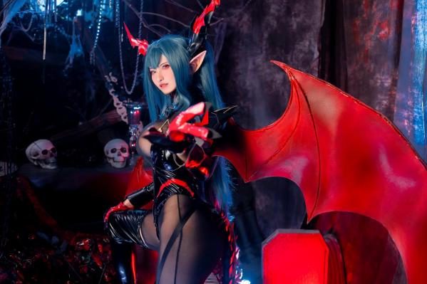    山崎雷纳 - 雷根斯堡：暗黑魔女Cosplay，魅魔漆皮造型极致诱惑与神秘美艳第39张图片