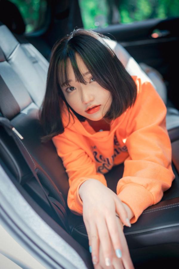    韩国美女孙乐乐Son YeEun户外旅行上卷：紧身运动裤展现绝美曲线，极致纯欲与撩人风情，户外私房性感大赏第95张图片