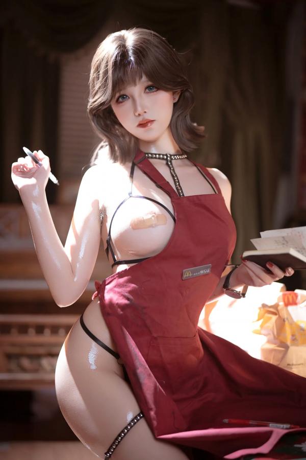    【阿薰kaOri】围裙下的秘密：私房性感角色扮演，诱惑围裙与黑丝的极致视觉盛宴 [172P]第2张图片