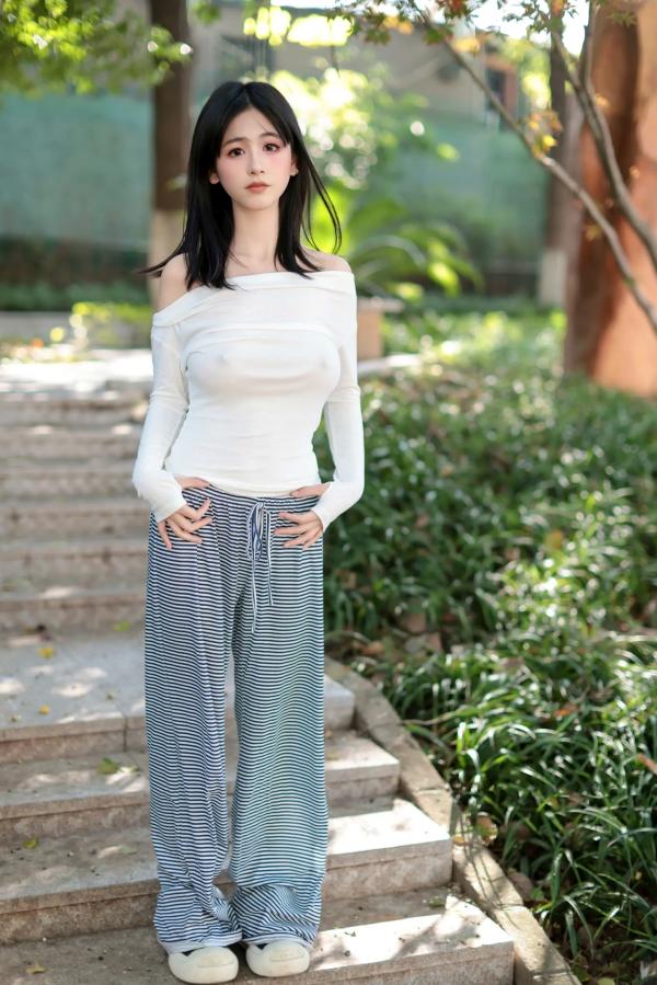    [XR] 奶芙乔乔居家写真：清纯甜美与性感慵懒的完美结合，一字肩上衣演绎迷人私房节奏！[85P]第64张图片