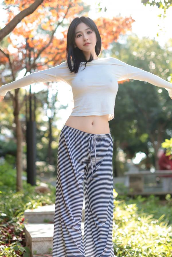   [XR] 奶芙乔乔居家写真：清纯甜美与性感慵懒的完美结合，一字肩上衣演绎迷人私房节奏！[85P]第75张图片