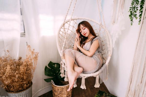    轩颖 - 柔美蕾丝睡衣私房写真，唯美光影下的纯欲女神 [83P]第4张图片