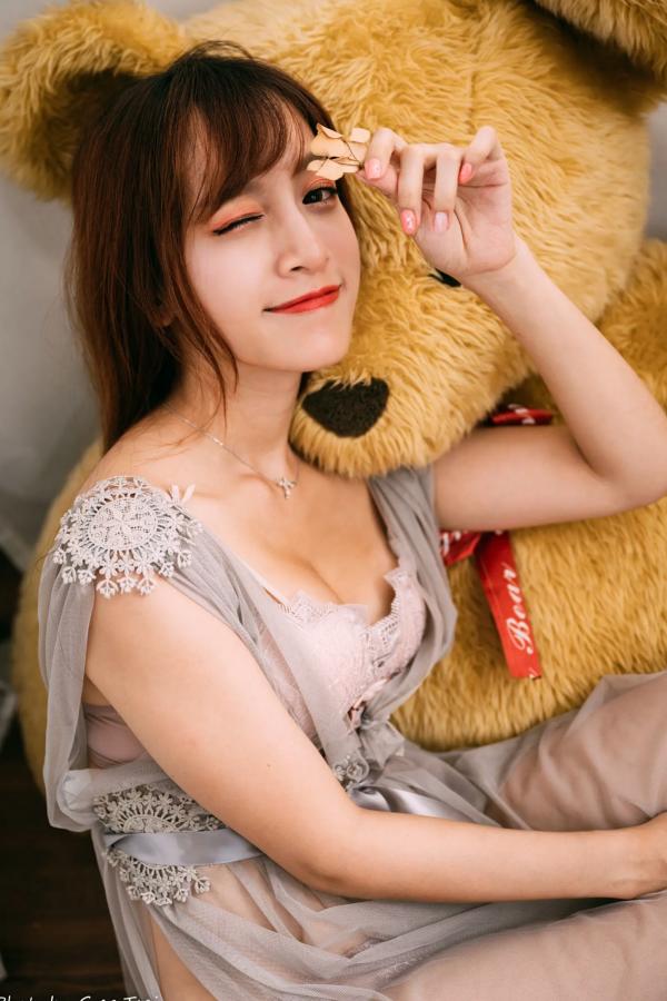    轩颖 - 柔美蕾丝睡衣私房写真，唯美光影下的纯欲女神 [83P]第45张图片