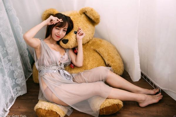   轩颖 - 柔美蕾丝睡衣私房写真，唯美光影下的纯欲女神 [83P]第47张图片
