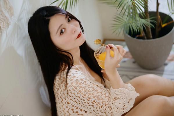    筱筱 - 唯美镂空编织居家私房棚拍，气质女神展现温婉优雅魅力，清新治愈范儿[100P]第2张图片