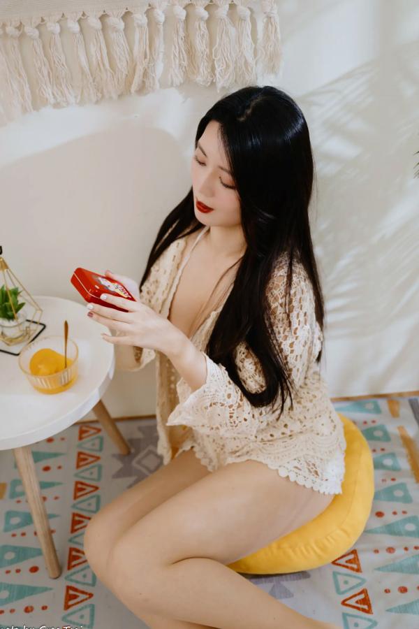    筱筱 - 唯美镂空编织居家私房棚拍，气质女神展现温婉优雅魅力，清新治愈范儿[100P]第13张图片