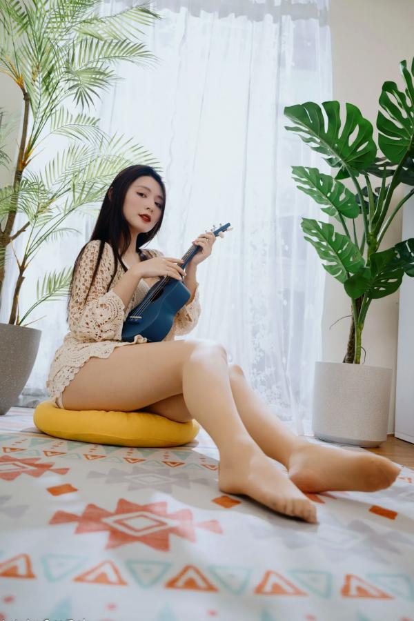    筱筱 - 唯美镂空编织居家私房棚拍，气质女神展现温婉优雅魅力，清新治愈范儿[100P]第28张图片