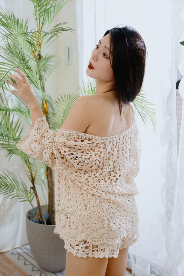    筱筱 - 唯美镂空编织居家私房棚拍，气质女神展现温婉优雅魅力，清新治愈范儿[100P]第53张图片