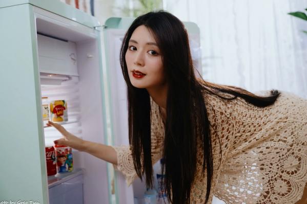    筱筱 - 唯美镂空编织居家私房棚拍，气质女神展现温婉优雅魅力，清新治愈范儿[100P]第86张图片
