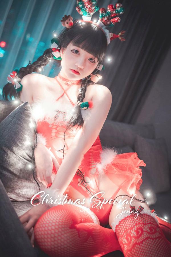    韩国美女Jenny-정제니-圣诞特辑2020私房写真：麋鹿装扮与红黑蕾丝内衣，展现极致身材比例第51张图片