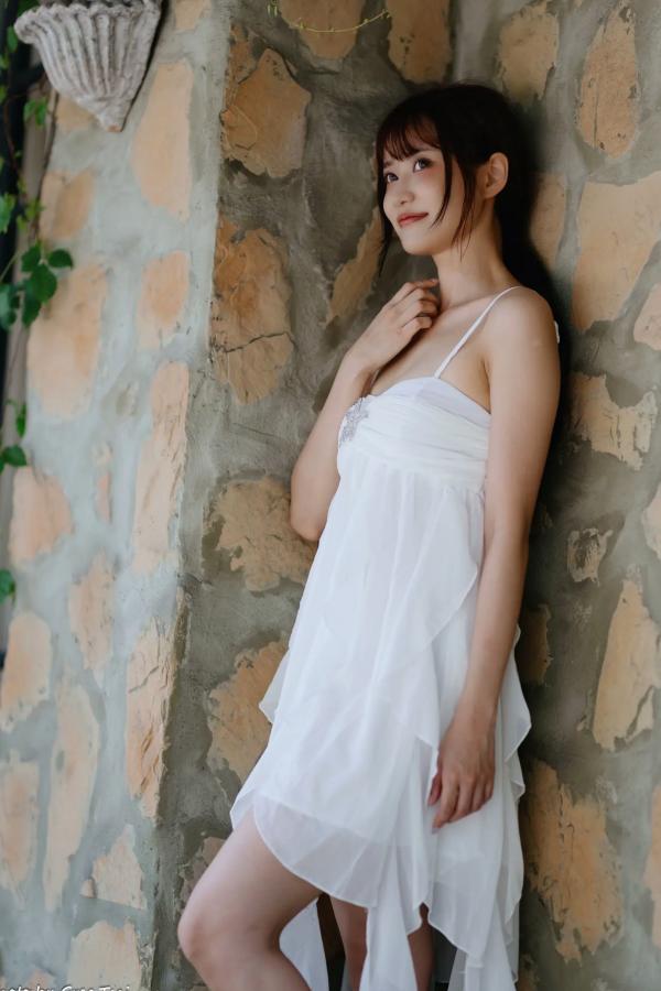    惠宁 - 富锦街清新气质写真，白色吊带长裙文艺少女，静谧时光优雅随拍 [93P]第2张图片