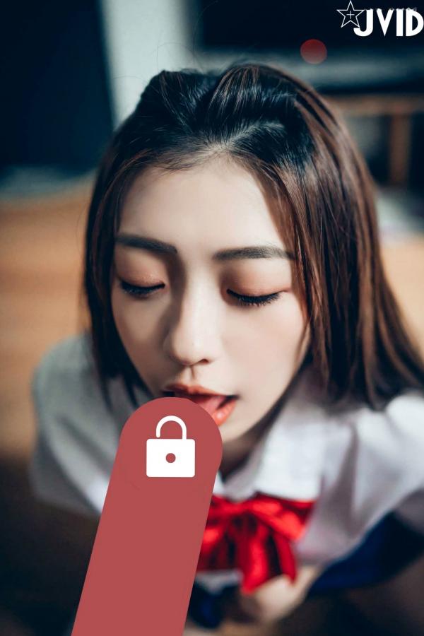    JVID-妍妍《校服诱惑》极品私房写真-同母異父兄妹相姦-2021.04.27第8张图片