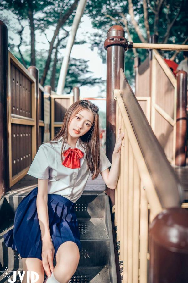    JVID-妍妍《校服诱惑》极品私房写真-同母異父兄妹相姦-2021.04.27第23张图片