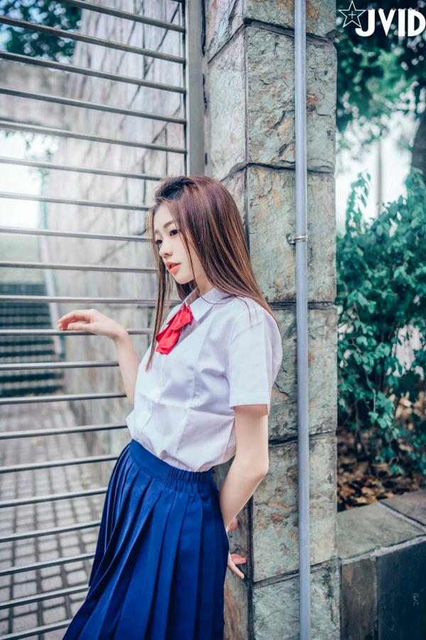    JVID-妍妍《校服诱惑》极品私房写真-同母異父兄妹相姦-2021.04.27第31张图片