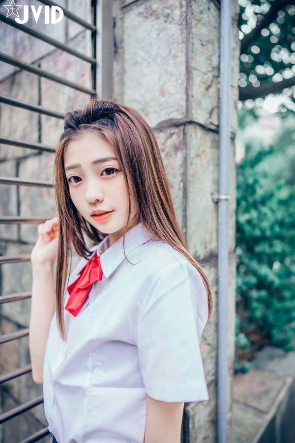    JVID-妍妍《校服诱惑》极品私房写真-同母異父兄妹相姦-2021.04.27第32张图片