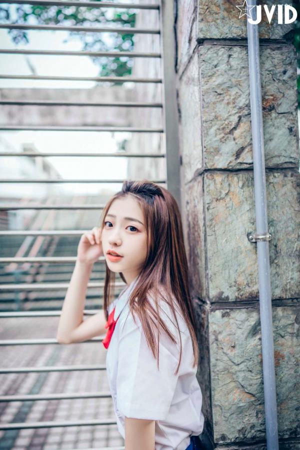   JVID-妍妍《校服诱惑》极品私房写真-同母異父兄妹相姦-2021.04.27第33张图片