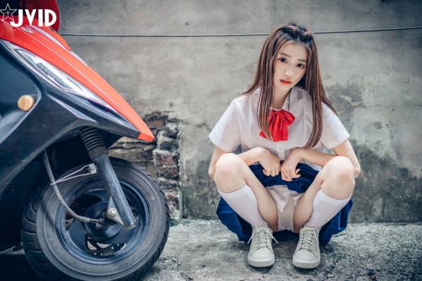    JVID-妍妍《校服诱惑》极品私房写真-同母異父兄妹相姦-2021.04.27第36张图片