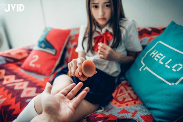    JVID-妍妍《校服诱惑》极品私房写真-同母異父兄妹相姦-2021.04.27第46张图片