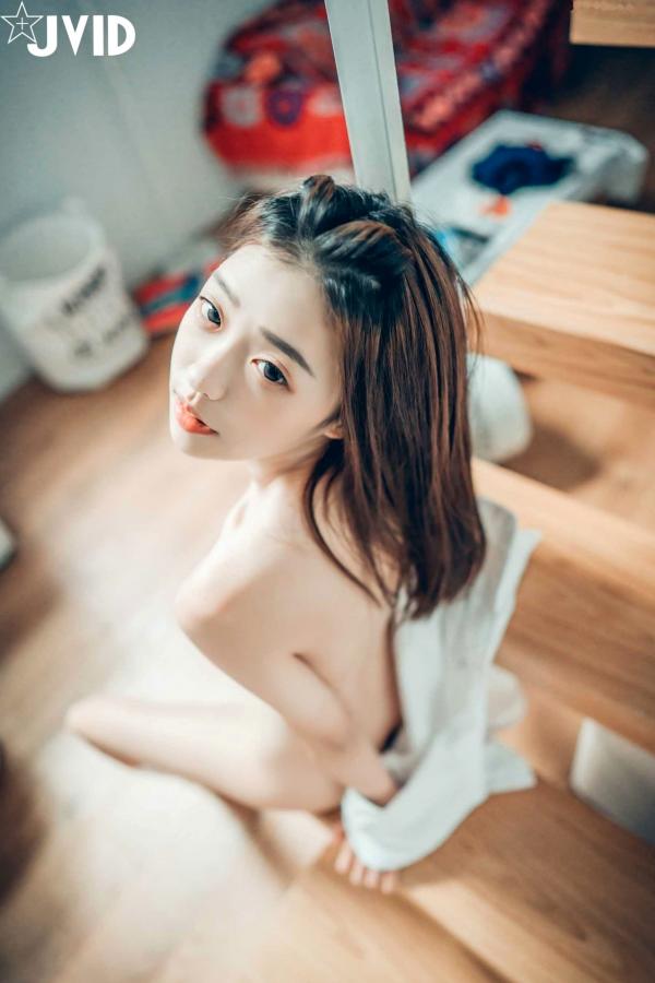    JVID-妍妍《校服诱惑》极品私房写真-同母異父兄妹相姦-2021.04.27第137张图片