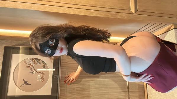   可可西yyy - 神秘面具蒙面女侠系列，红色包臀裙私房写真，极致性感高跟鞋诱惑套图第13张图片