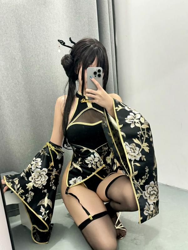    阿薰kaOri - 如烟 [94P] 改良旗袍古风私房照，国风韵味与极致性感完美结合，高冷气质女神制服诱惑系列第70张图片