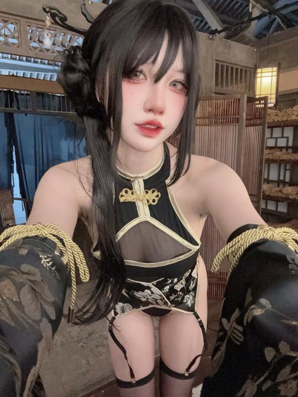    阿薰kaOri - 如烟 [94P] 改良旗袍古风私房照，国风韵味与极致性感完美结合，高冷气质女神制服诱惑系列第77张图片